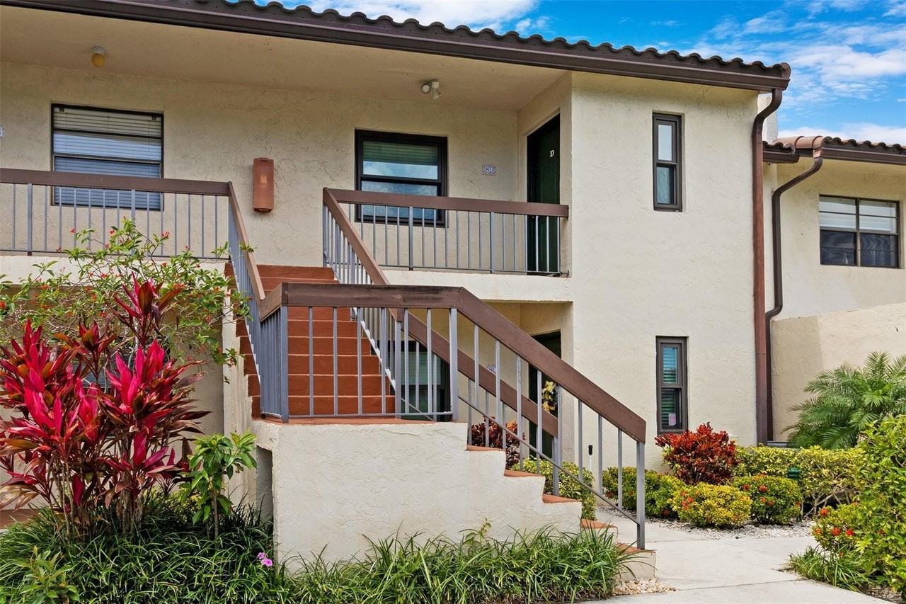 21863 Arriba Real Apt 8d