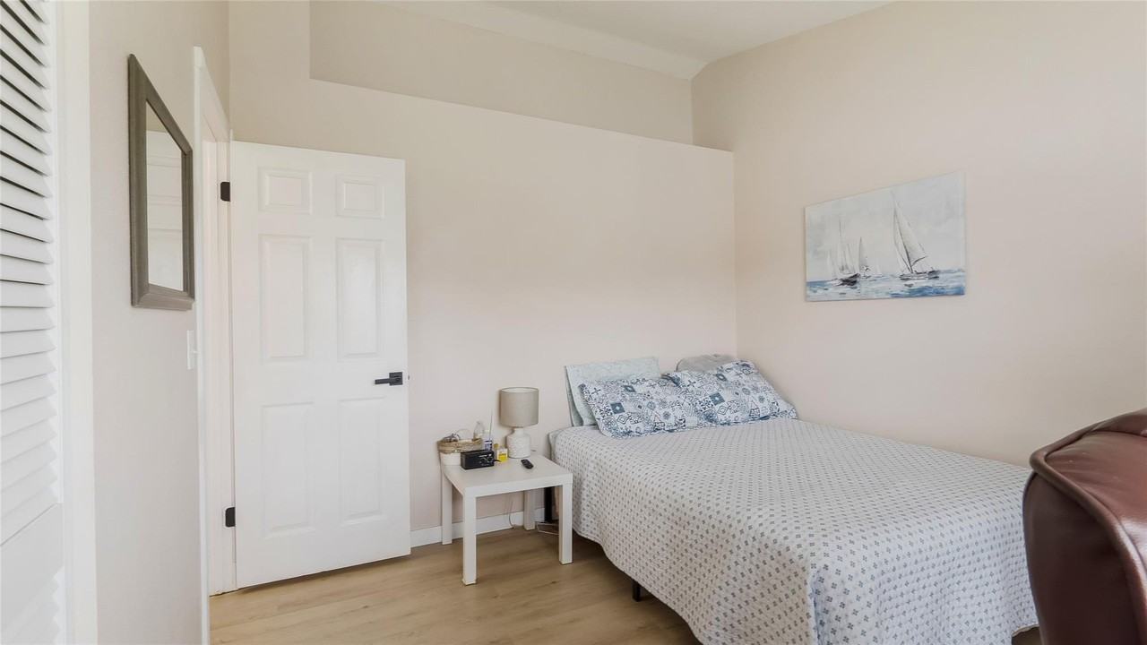 3850 Nw 122nd Ter Unit 3850 - Photo 5 of 42