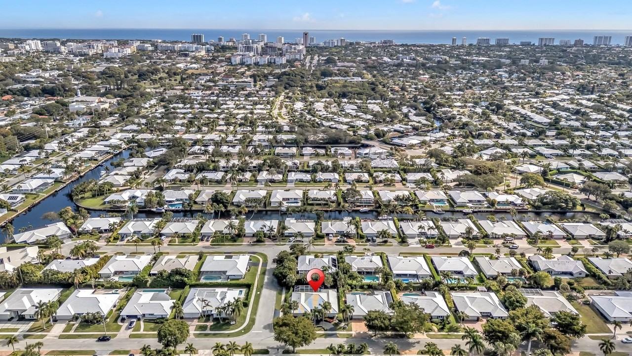 1080 Walnut Ter - Photo 7 of 37