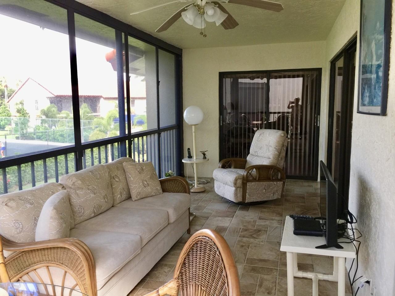 10771 Palm Lake Ave Apt 201 - Photo 4 of 28