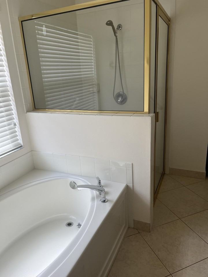 12024 Roma Rd - Photo 7 of 18