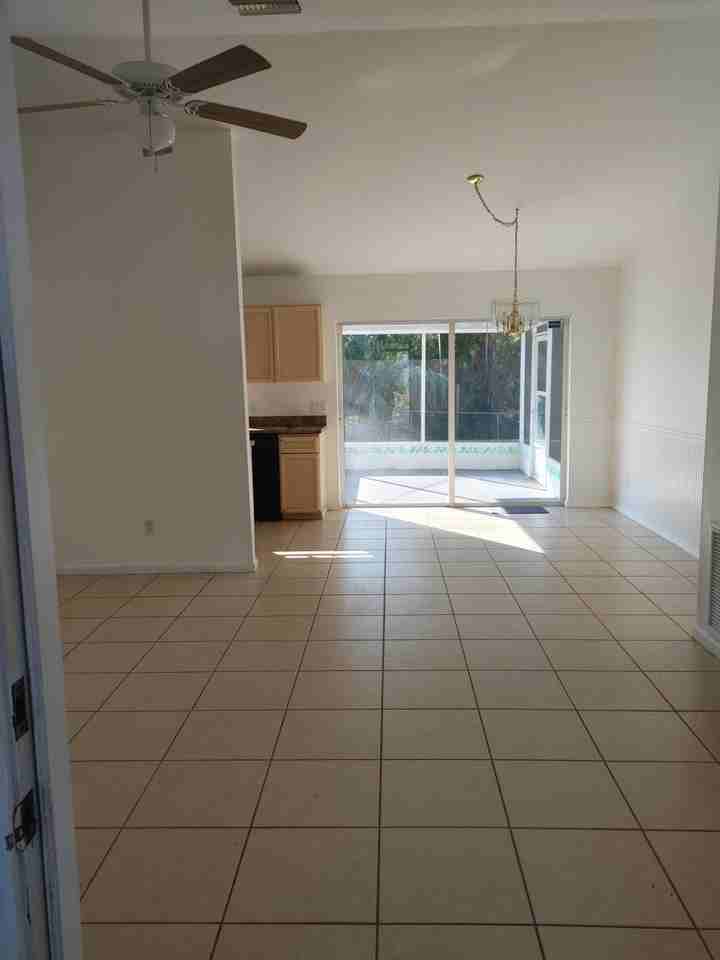 7701 Eden Rd - Photo 3 of 26