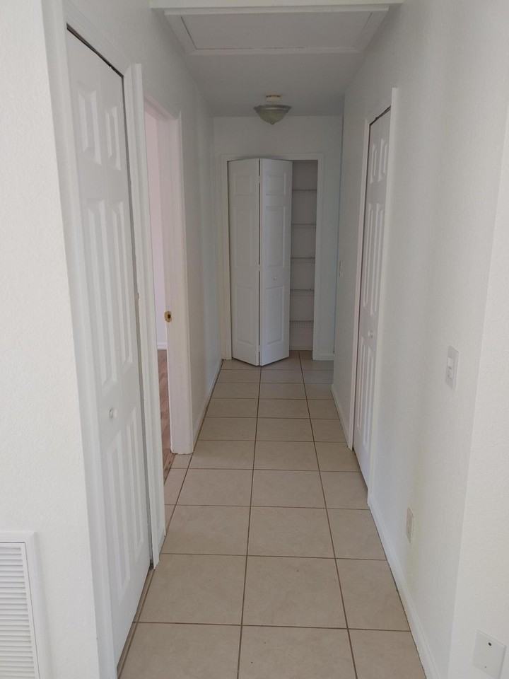 7701 Eden Rd - Photo 4 of 26