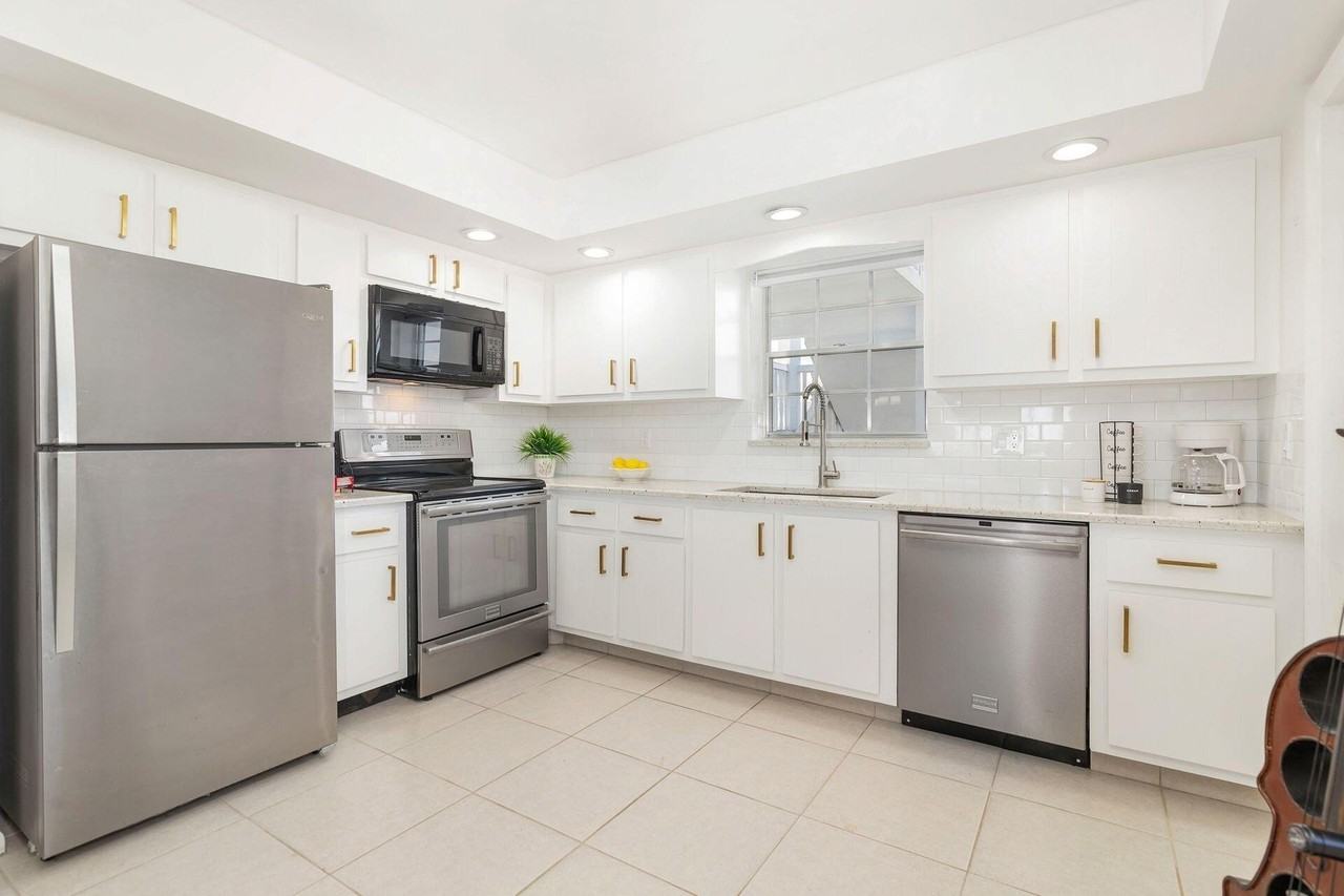 907 Marina Dr Apt 310 - Photo 4 of 50