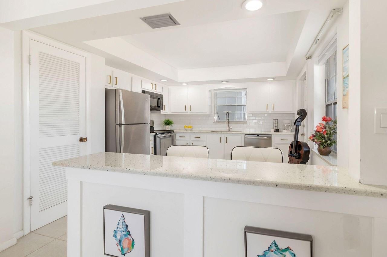 907 Marina Dr Apt 310 - Photo 6 of 50