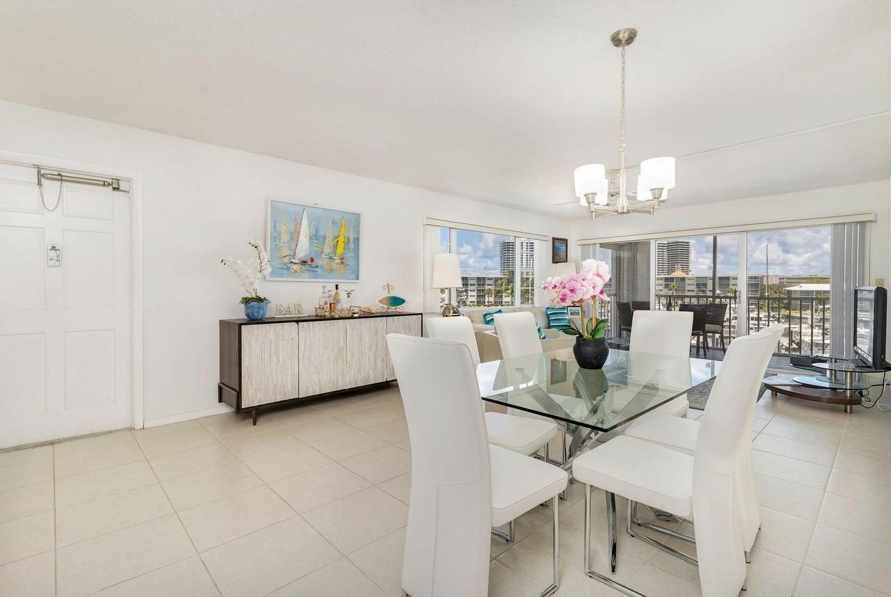 907 Marina Dr Apt 310 - Photo 7 of 50