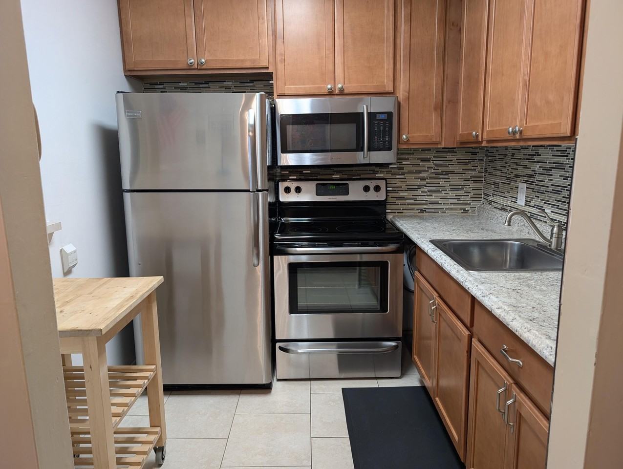 190 Easthampton H - Photo 7 of 16