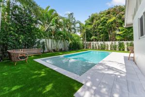 featured image of 101 Ne 11th St