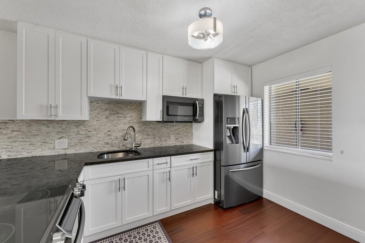 4489 Luxemburg Ct Apt 306 - Photo 4 of 19