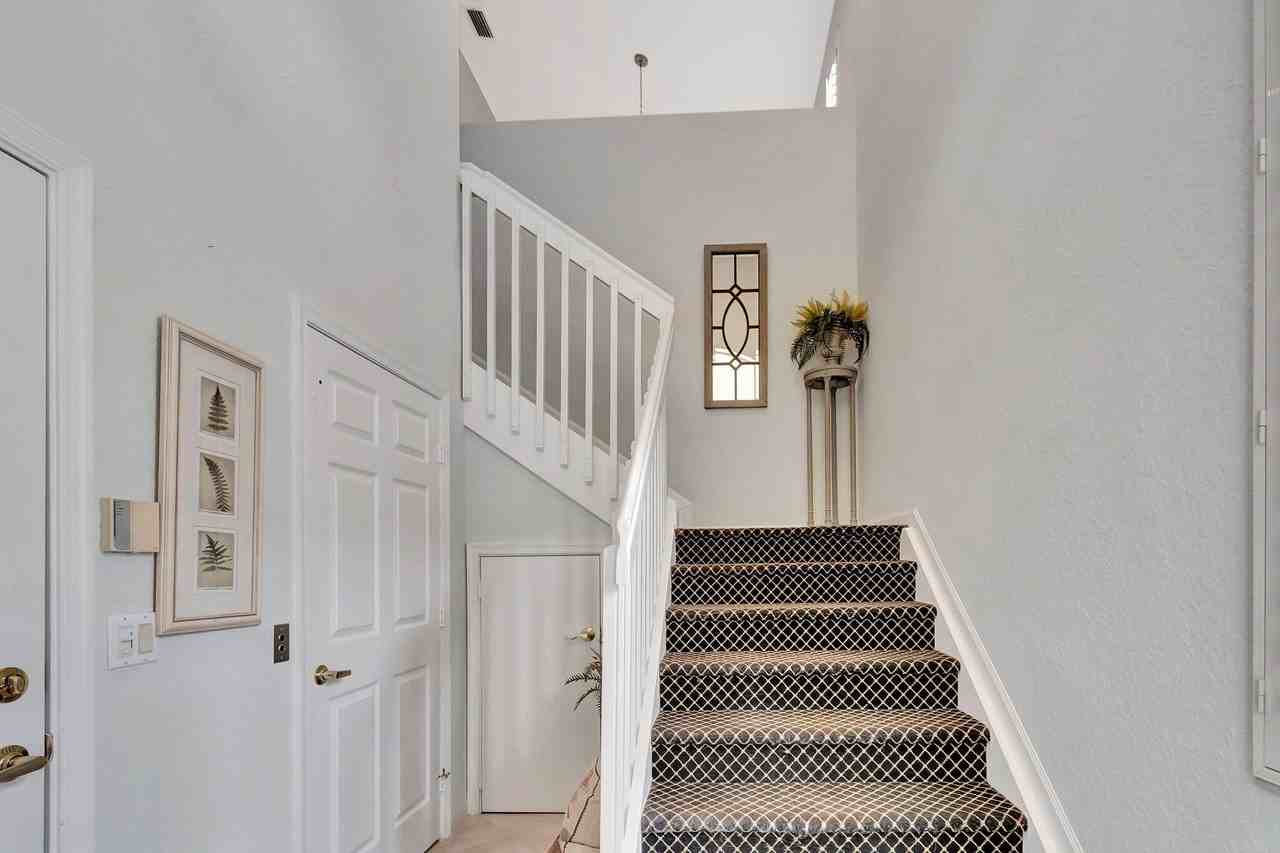 7942 Laina Ln Apt 4 - Photo 5 of 27