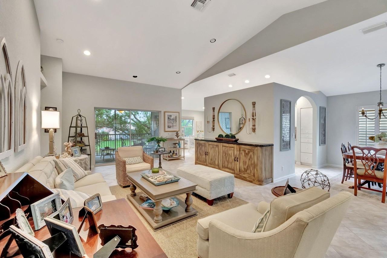 7942 Laina Ln Apt 4 - Photo 7 of 27