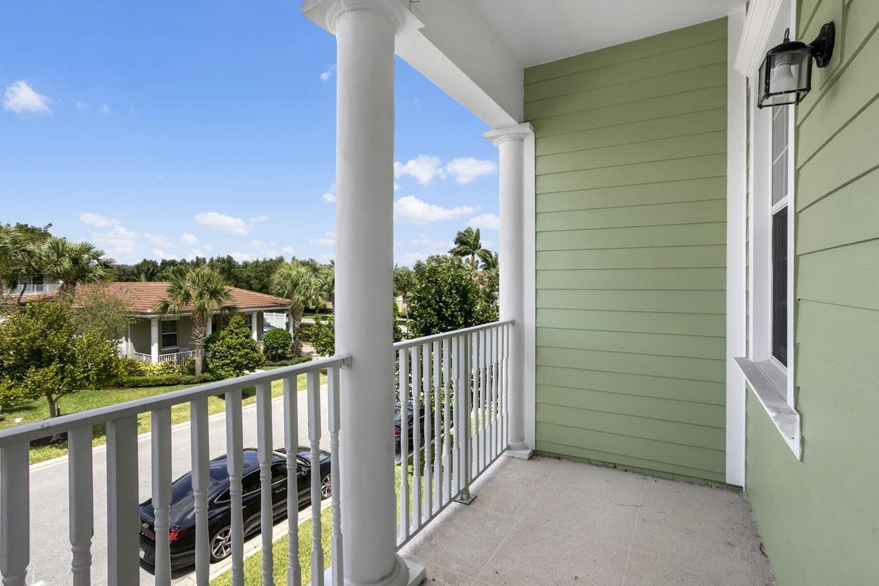 1114 Sweet Hill Dr - Photo 3 of 28