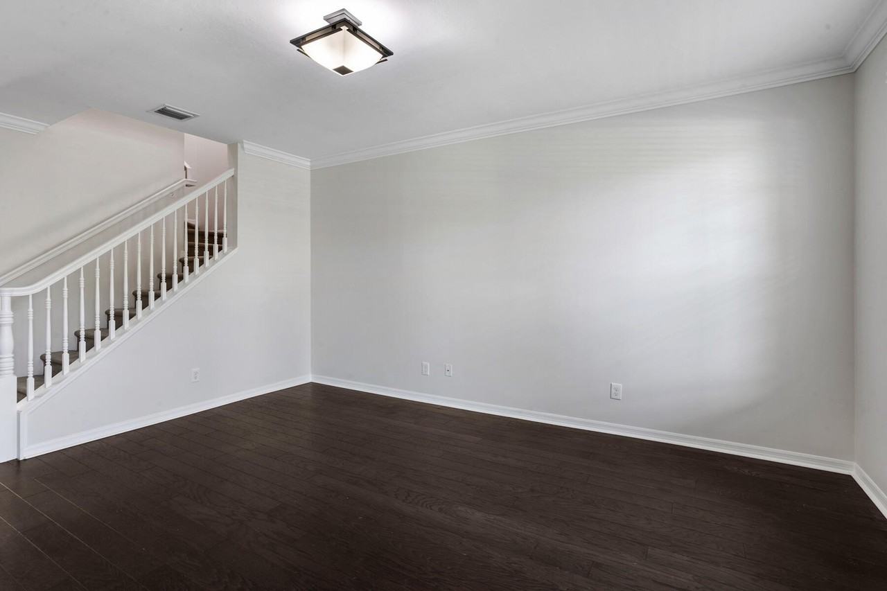 1114 Sweet Hill Dr - Photo 5 of 28