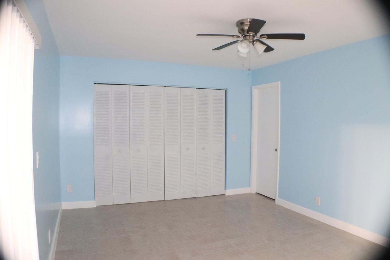 464 Burgundy J Unit 464 - Photo 7 of 12