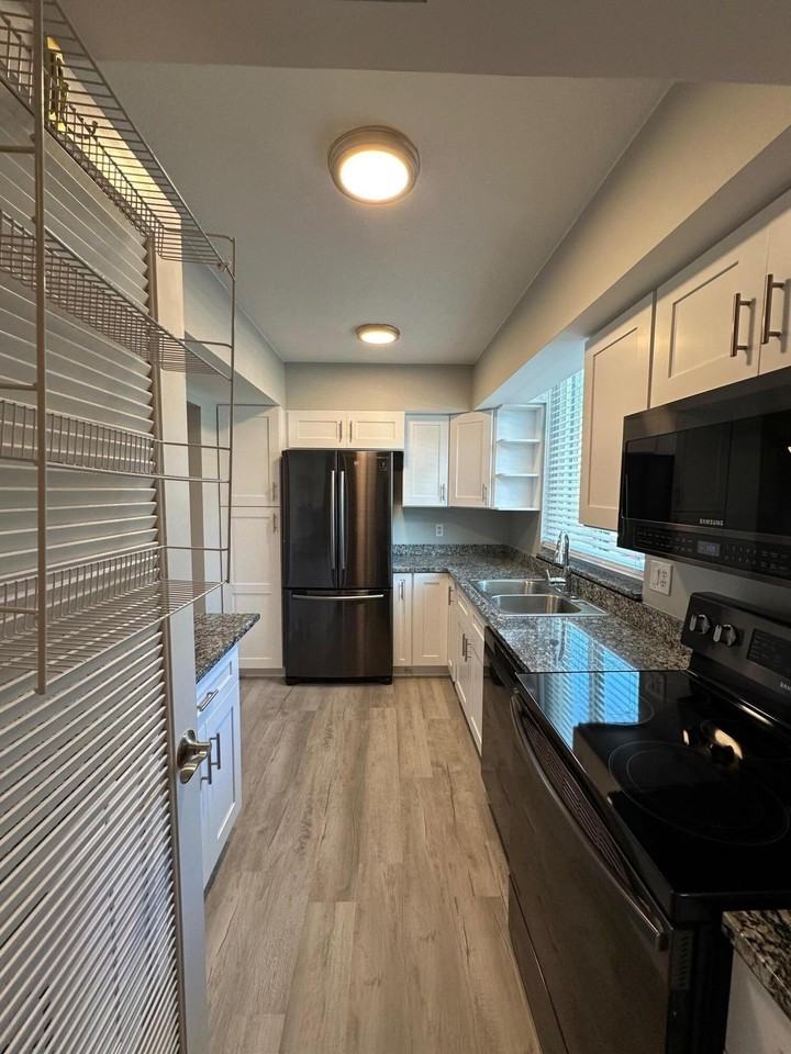 3462 Ne Causeway Blvd Apt 204 - Photo 7 of 19