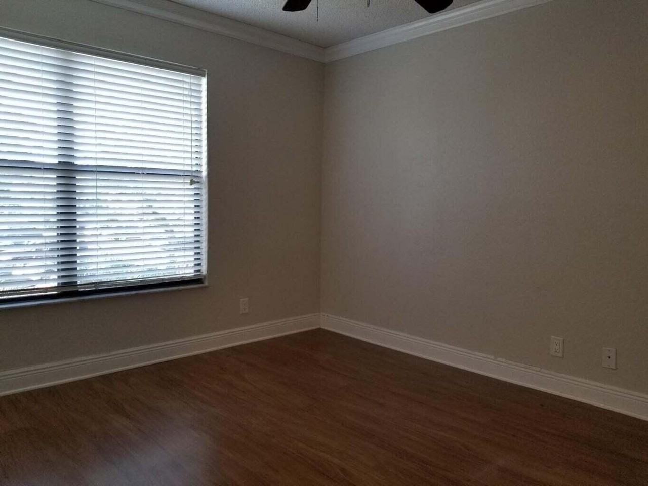 1561 Balfour Point Dr Apt H - Photo 5 of 8