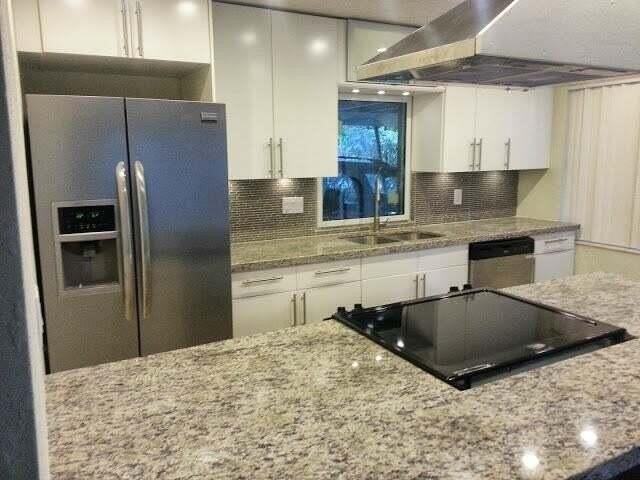 130 W Ocean Dr - Photo 3 of 7