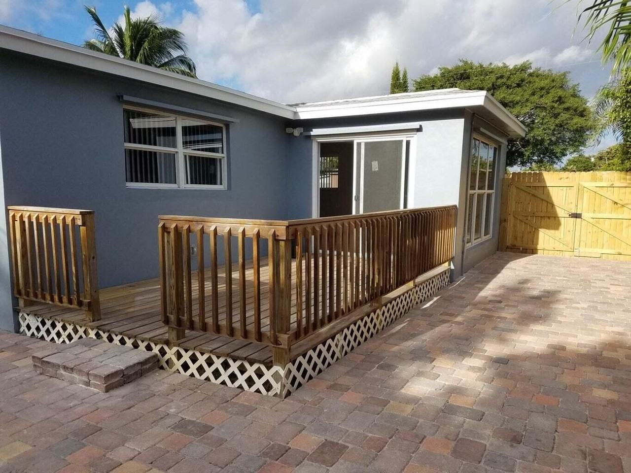 130 W Ocean Dr - Photo 7 of 7