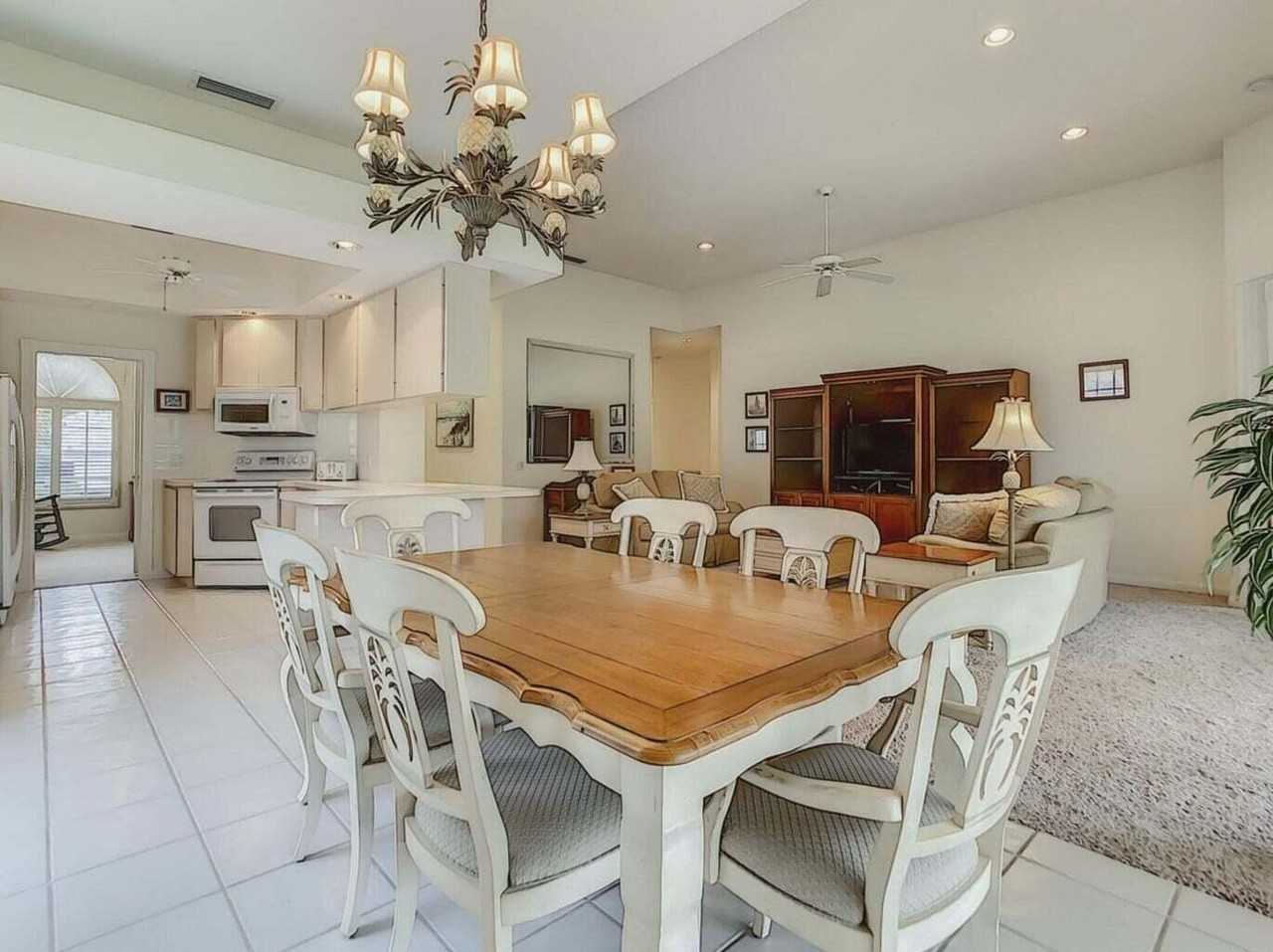 8533 Se Palm Hammock Ln - Photo 7 of 39