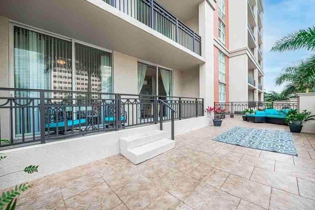 550 Okeechobee Blvd Apt 306 - Photo 3 of 36