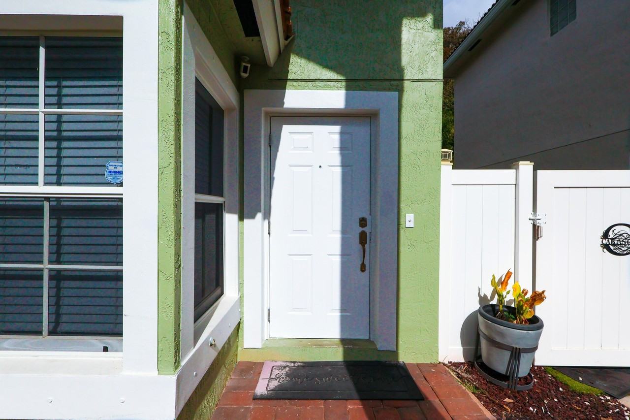 6000 Adriatic Way - Photo 3 of 29