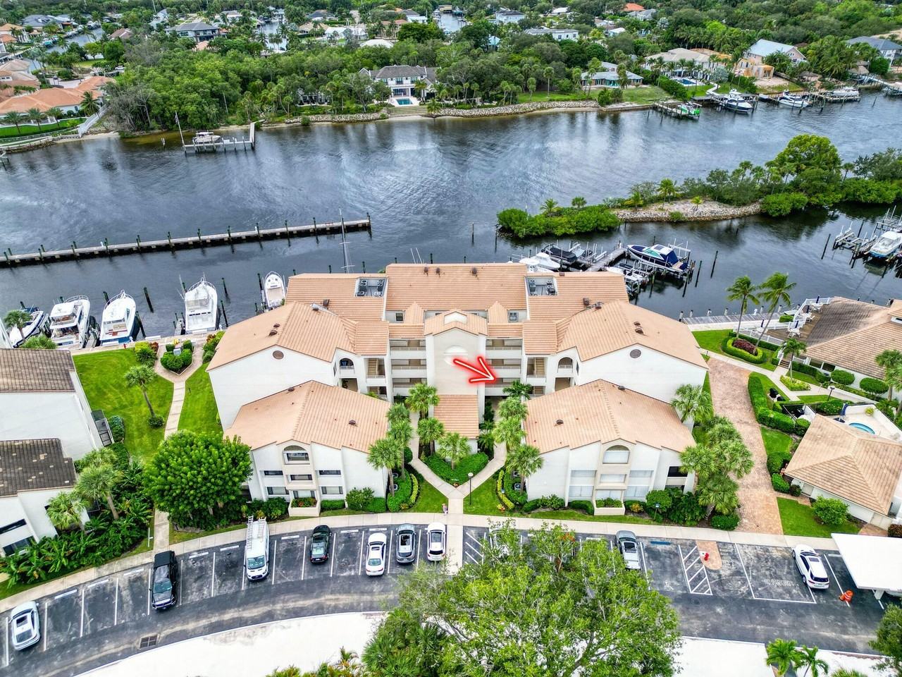 827 Oak Harbour Dr - Photo 3 of 50