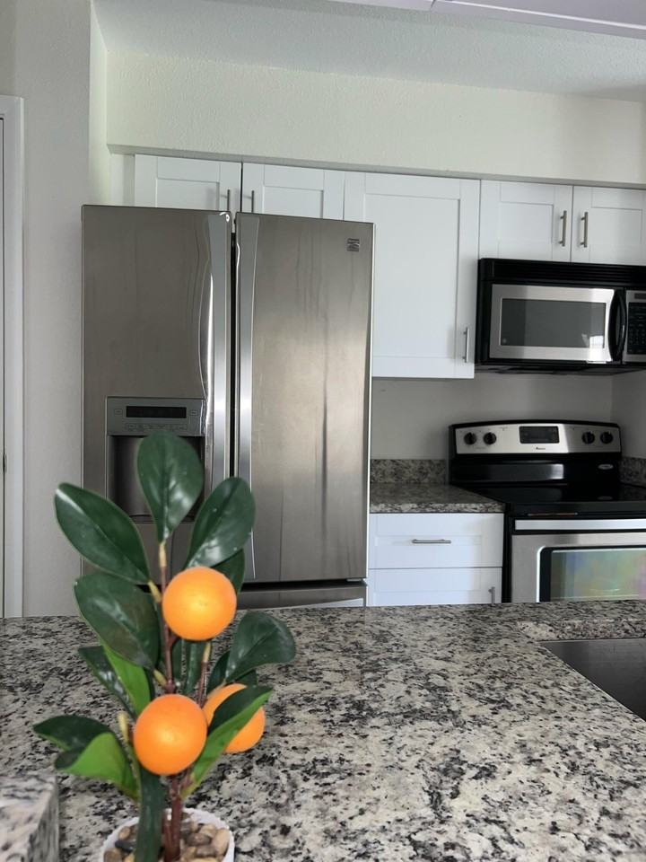 899 Riverside Dr Apt 620 - Photo 2 of 46