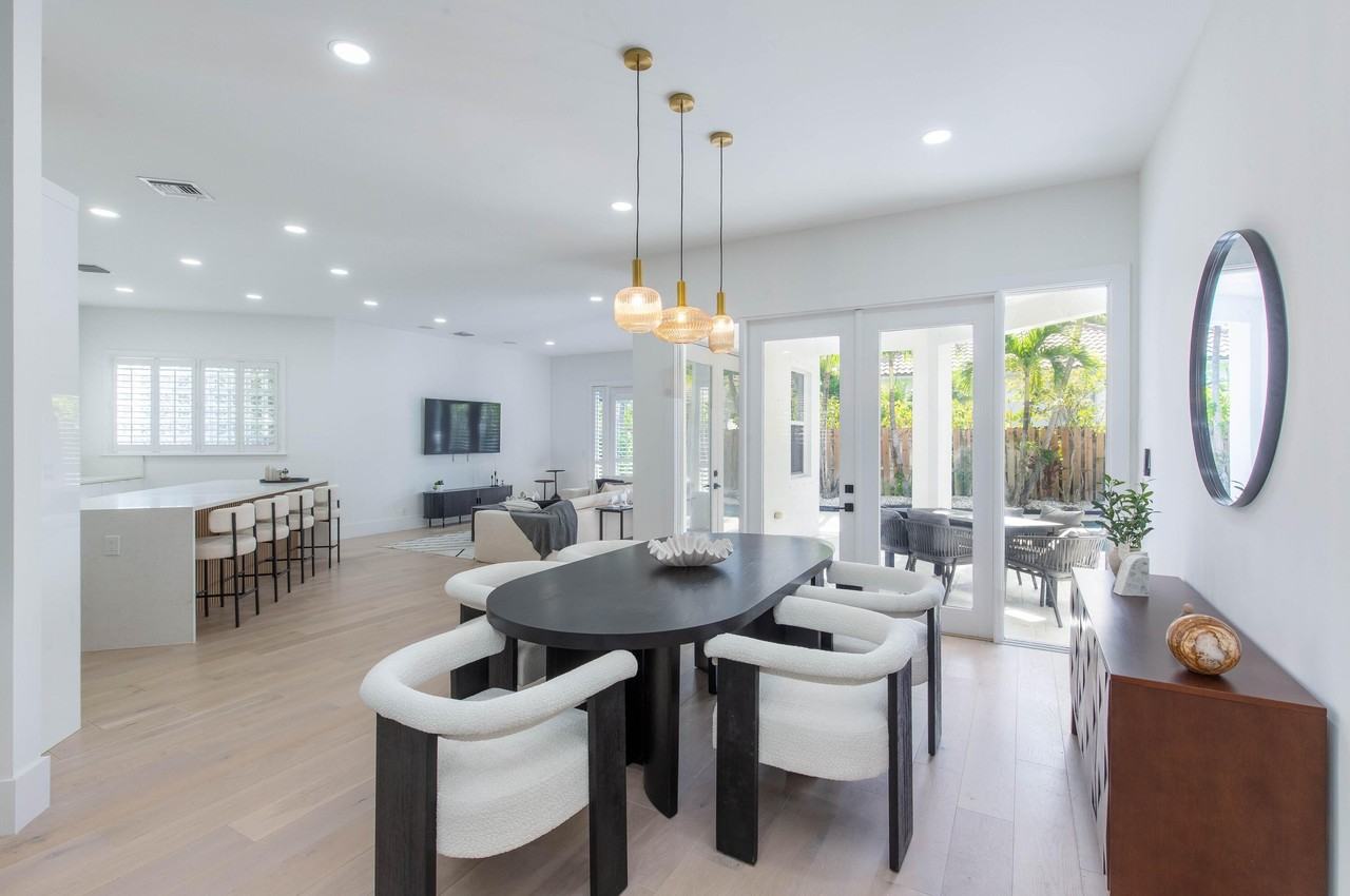 2443 Players Ct - Photo 6 of 36