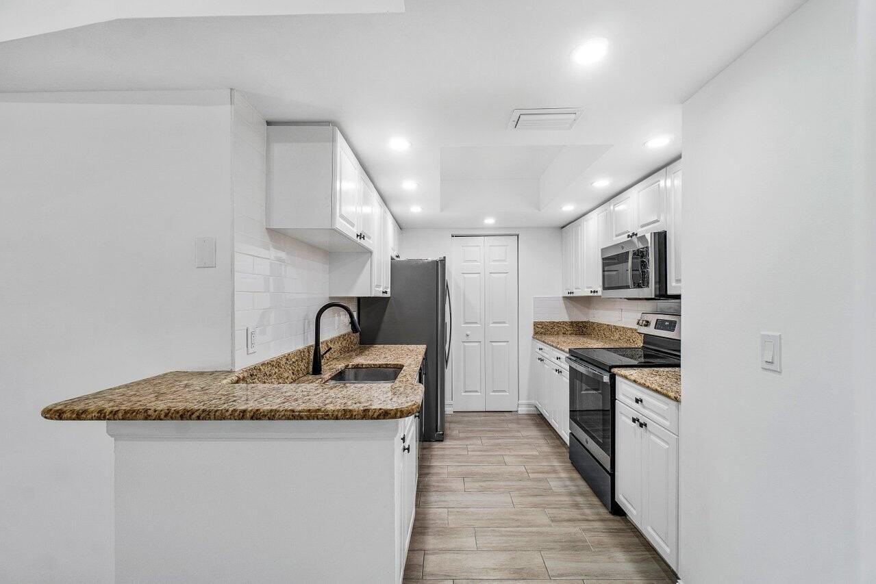 1500 Crestwood Ct S Apt 1501 - Photo 7 of 30