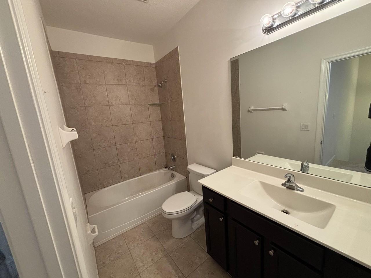 4323 Braxton Ave - Photo 7 of 11