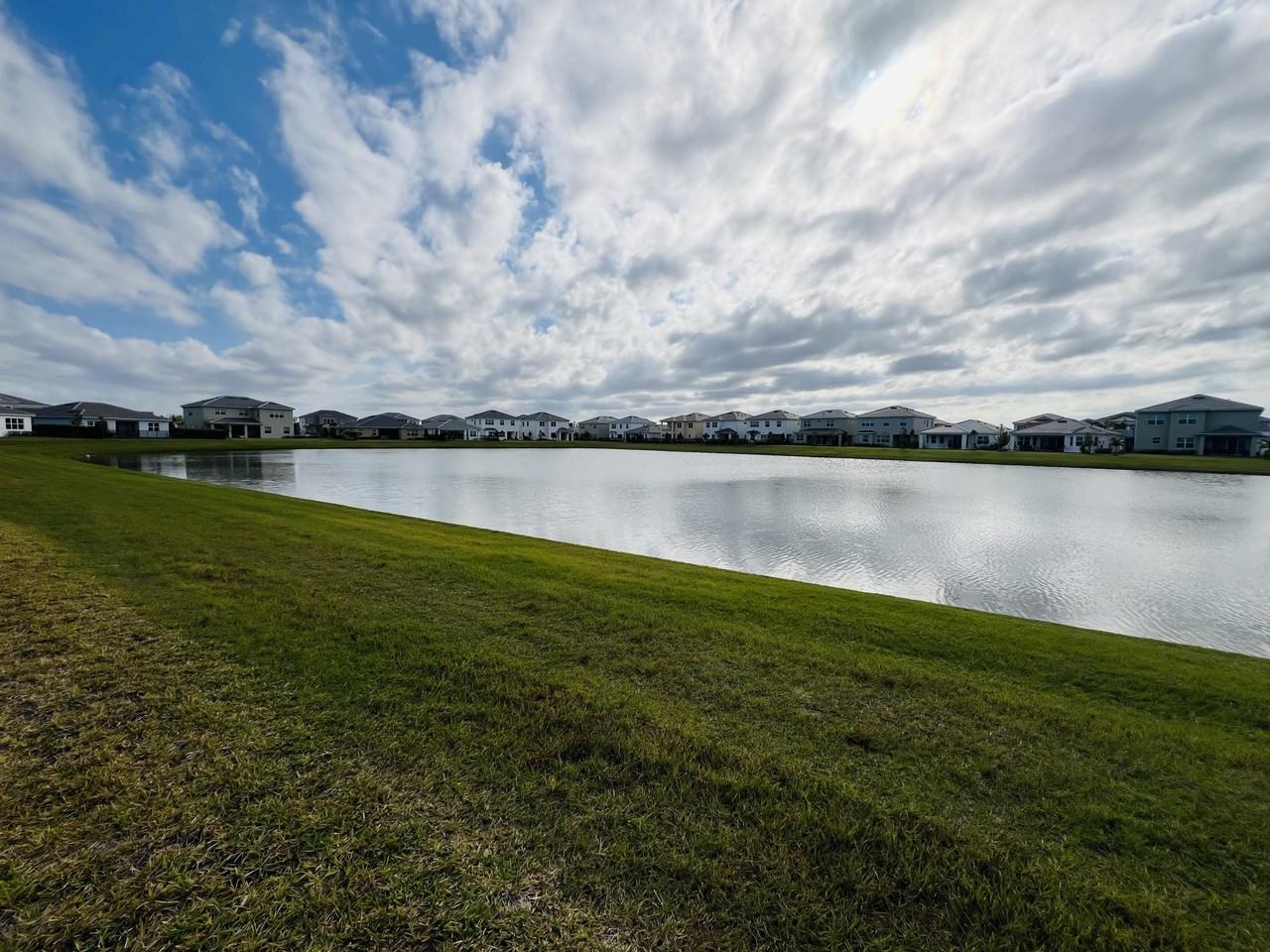 5146 Liberty Ln - Photo 5 of 31