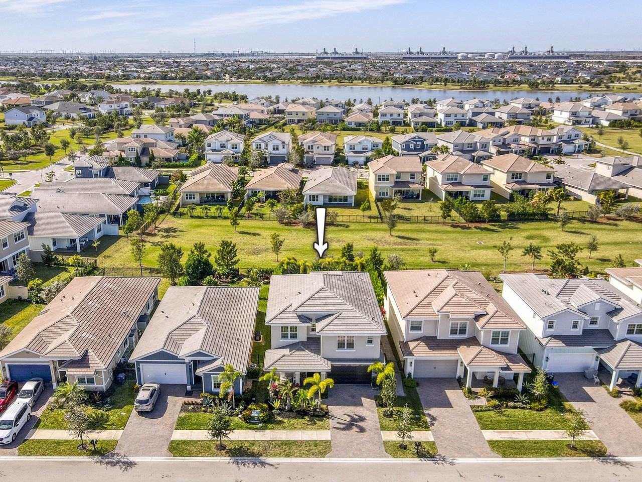 1345 Bushel Creek Xing - Photo 4 of 50