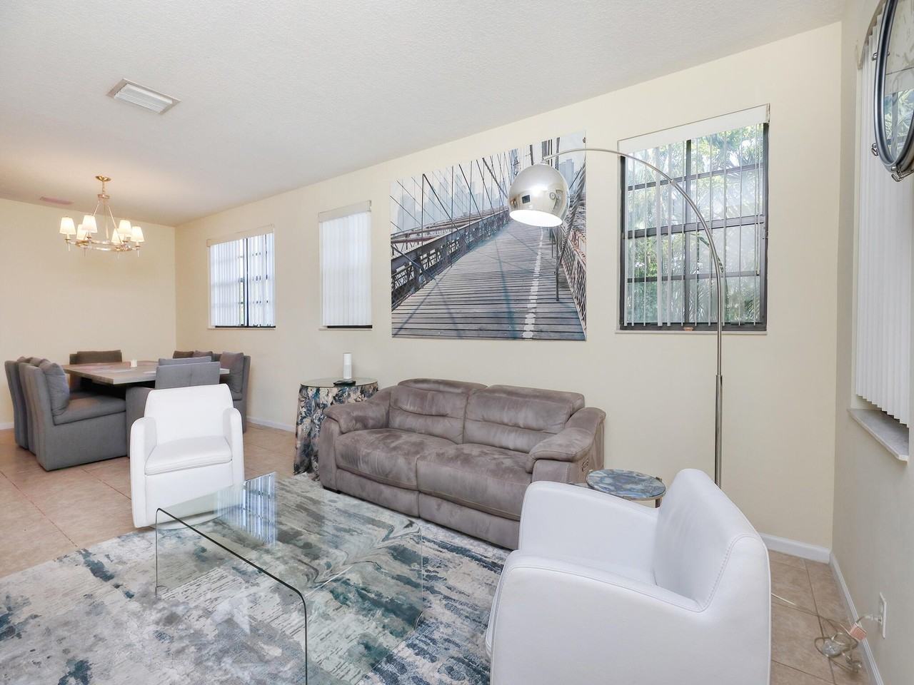 102 E Astor Cir - Photo 5 of 29