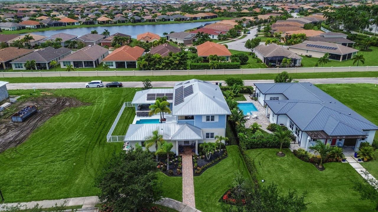 11726 Sw Westcliffe Ln - Photo 3 of 50