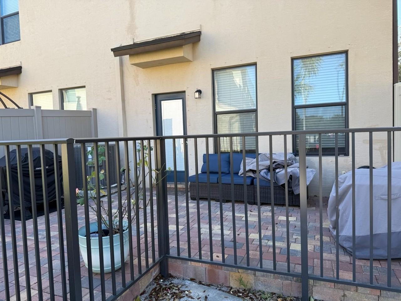 2877 Bard St - Photo 5 of 31