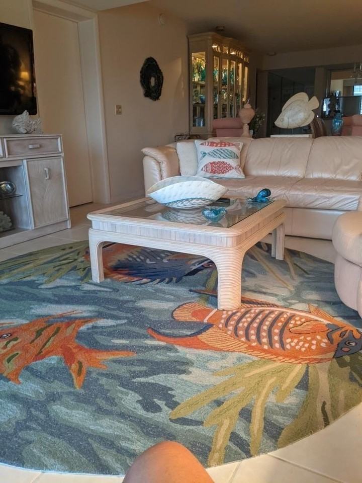 1301 Seafarer Cir Apt 402 - Photo 4 of 10