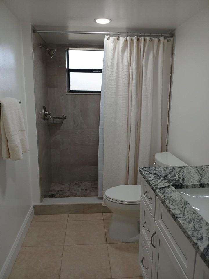 4760 Lucerne Lakes Blvd W Apt 405 - Photo 7 of 22