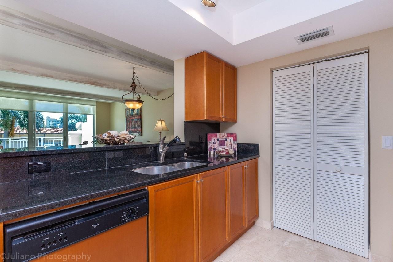 99 Se Mizner Blvd #323 - Photo 5 of 17