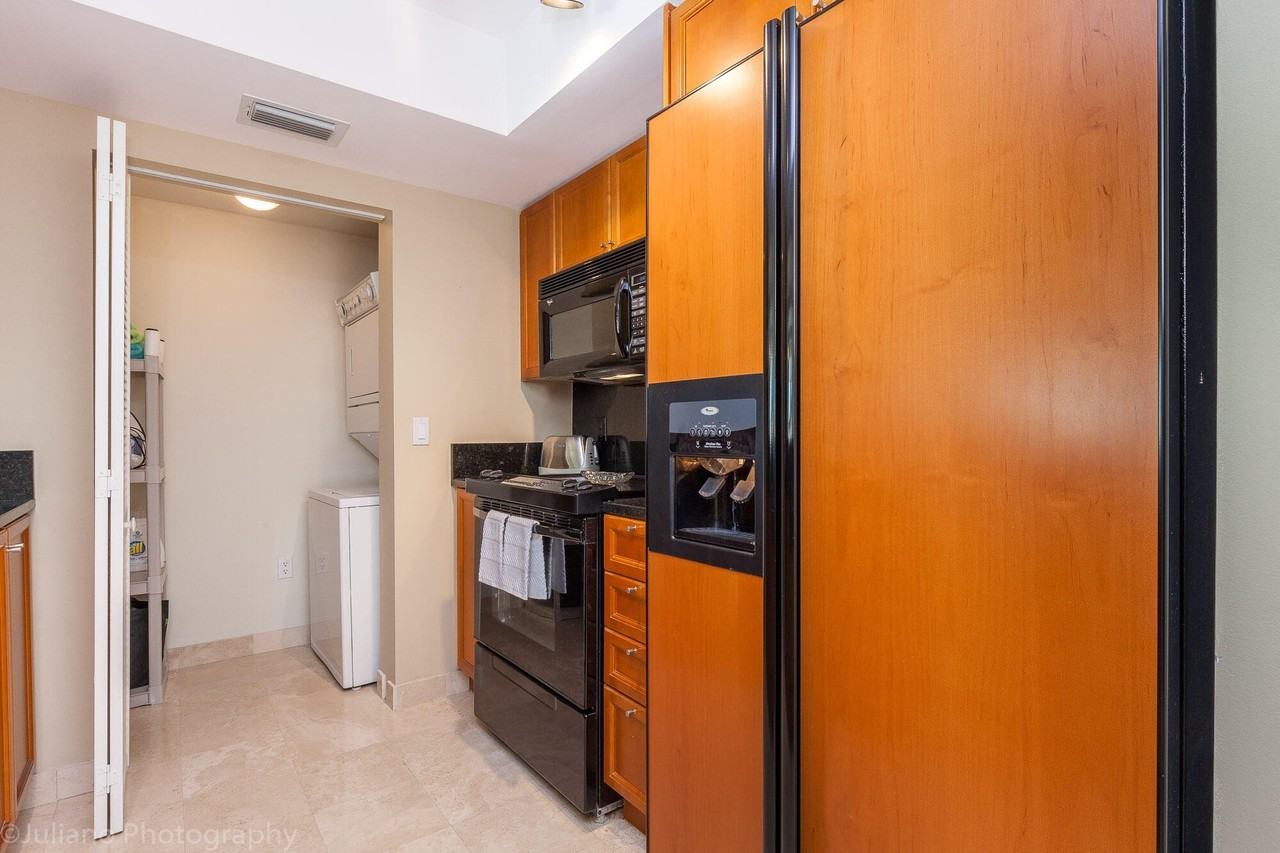 99 Se Mizner Blvd #323 - Photo 7 of 17