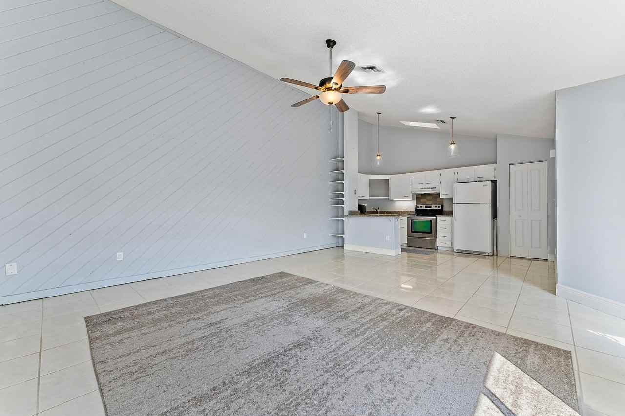 1801 S Us Highway 1 Apt 19c - Photo 7 of 35