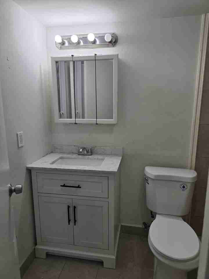 1500 N Congress Ave Apt A104 - Photo 5 of 12