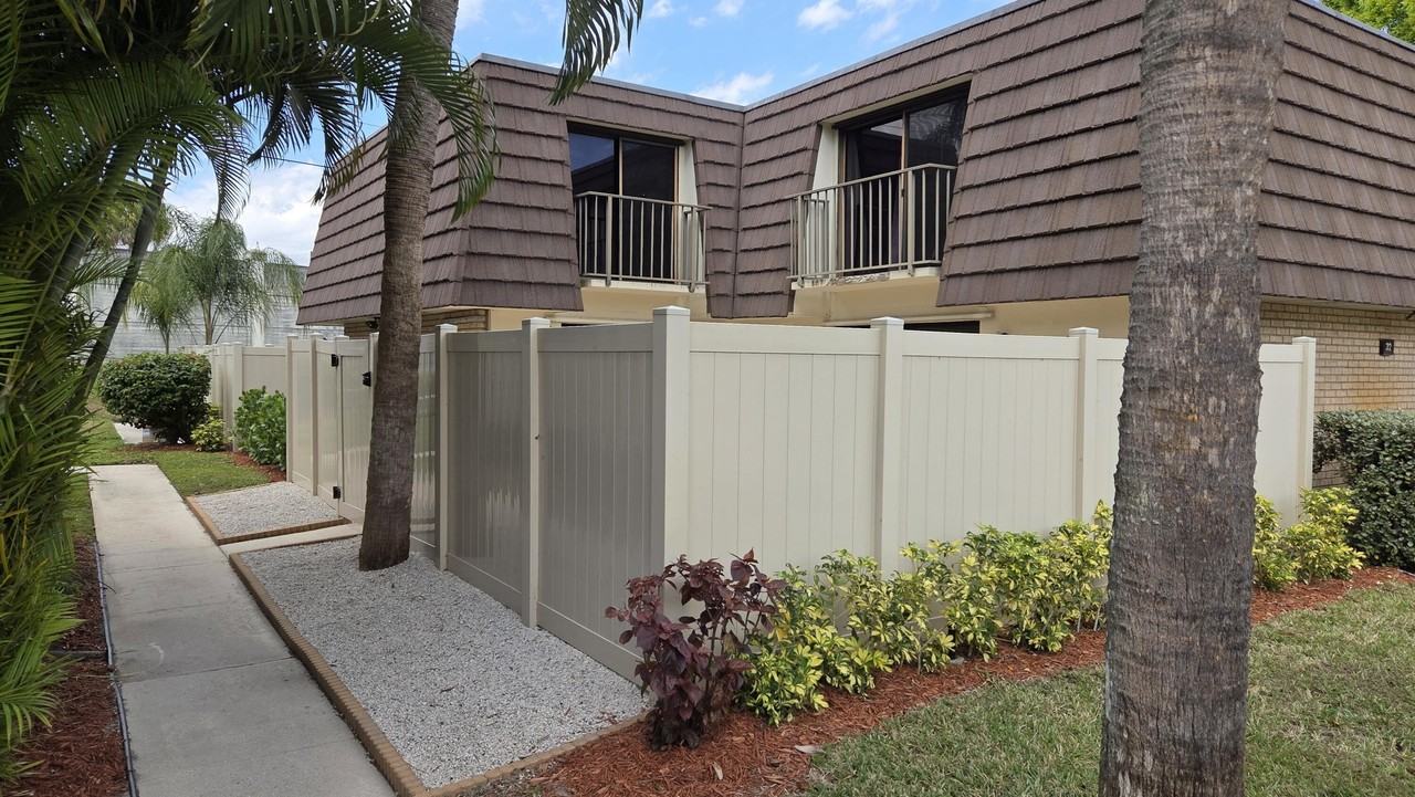 7311 73rd Way - Photo 4 of 36