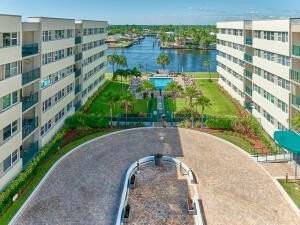 1236 Hillsboro Mile Apt 102 - Photo 4 of 47