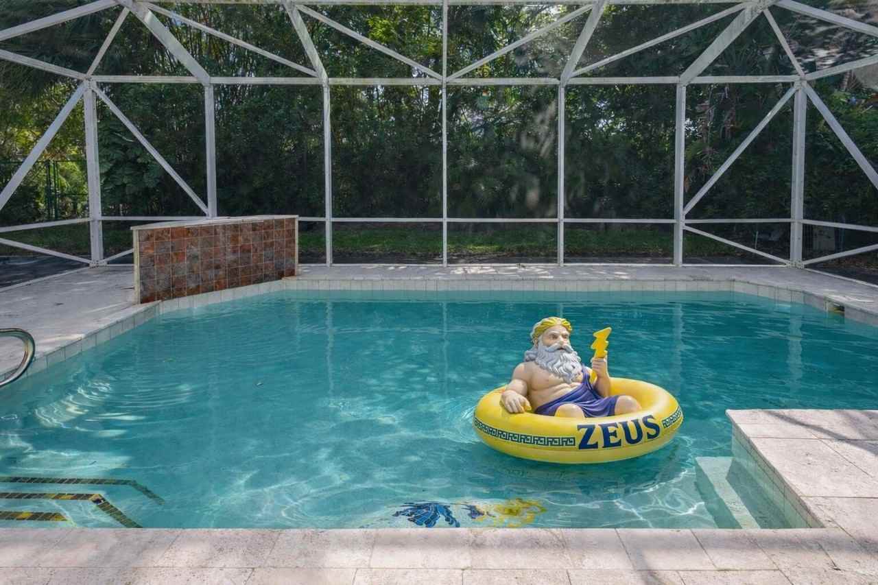 11900 Se Plutus Ave - Photo 2 of 46