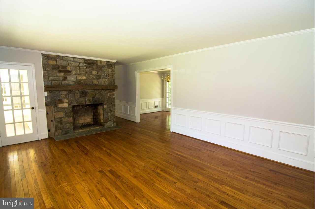 6638 Holland St - Photo 7 of 30