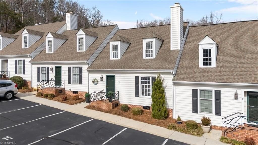 330 W Presnell St #37 - Photo 2 of 35