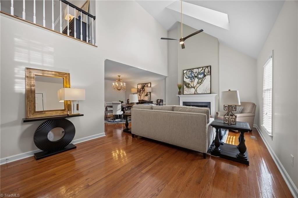 330 W Presnell St #37 - Photo 5 of 35