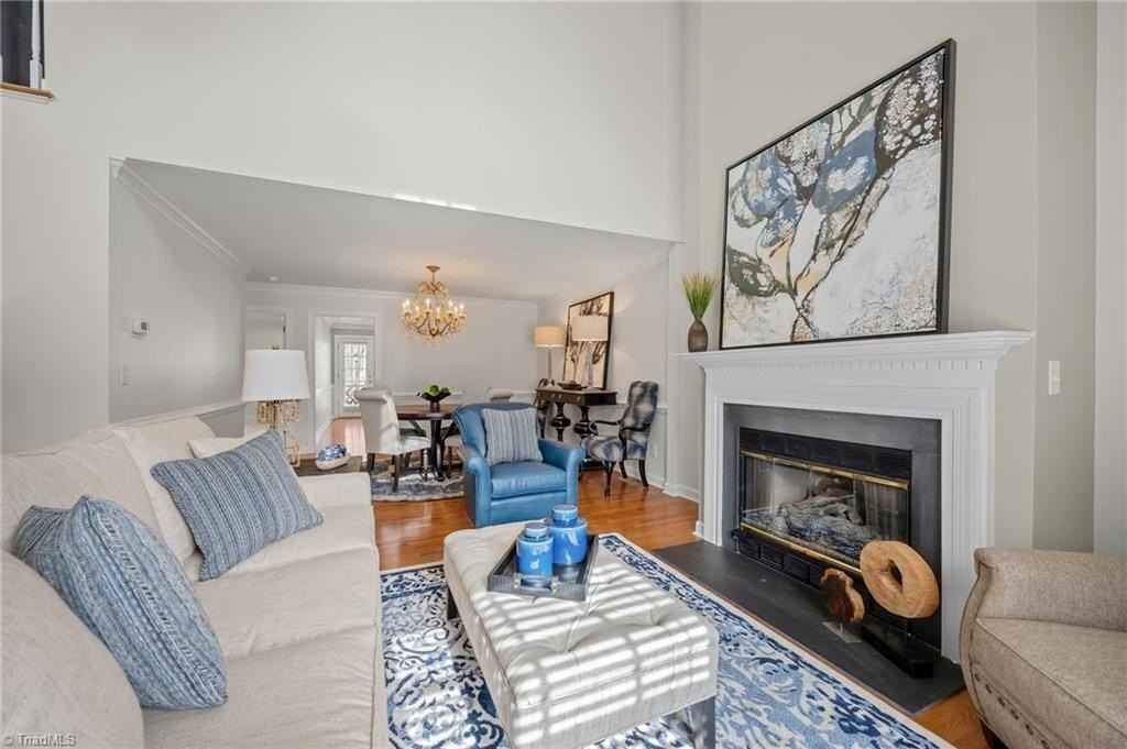 330 W Presnell St #37 - Photo 7 of 35