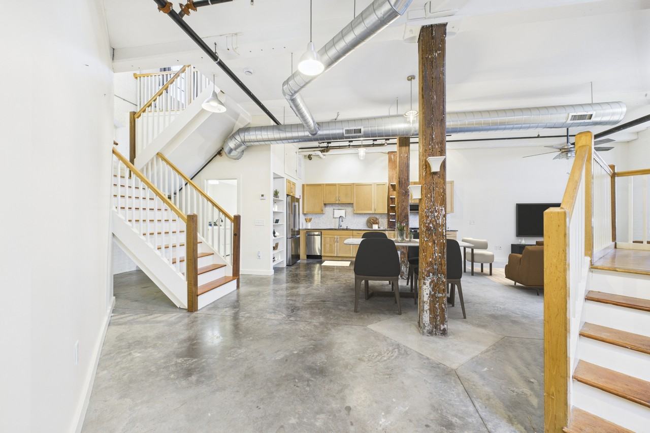 28 Bayley St #1 - Photo 3 of 13