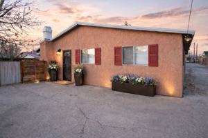 featured image of 1414 Griegos Rd Nw